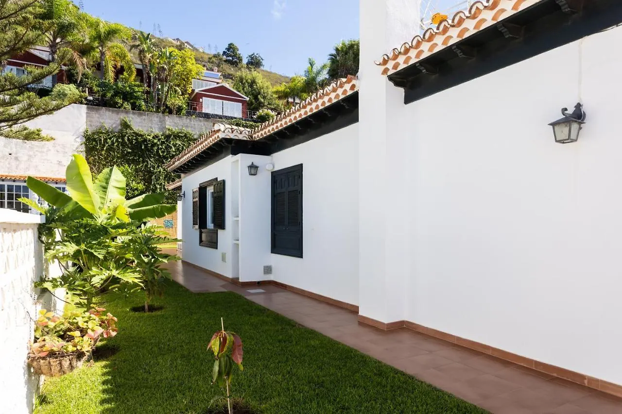 Home2Book Design Asian Sabina, Heated Pool & View Sauzal 0*,  Spanien